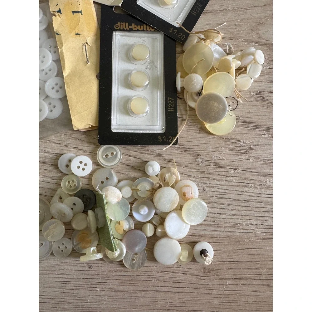 Vintage Button Lot White Cream Pearlized La Mode Le Bouton Streamline Ephemera